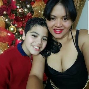 Meet your Posher, Rosela